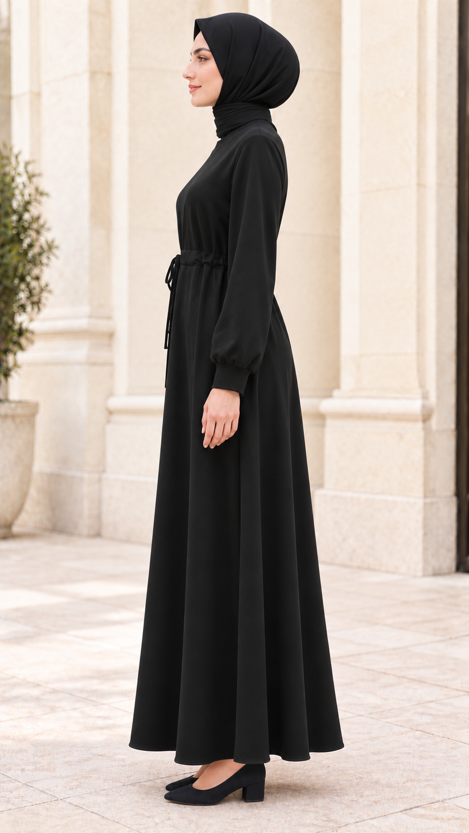 Dress with belt at the waist - Black Color