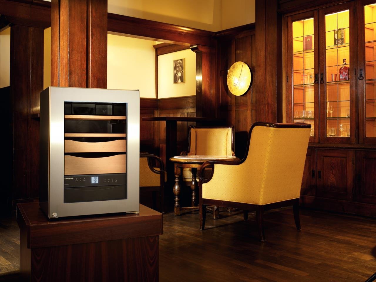 Liebherr Zkes 453 Humidor Elektronik Puro Dolabı
