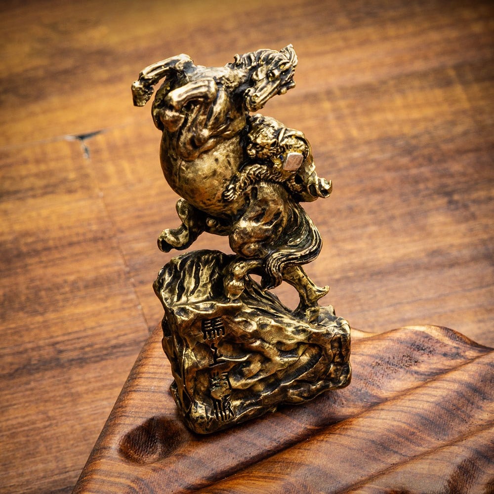 Lubinski Special Edt. Sandal Wood Horse Statue Puro Küllüğü