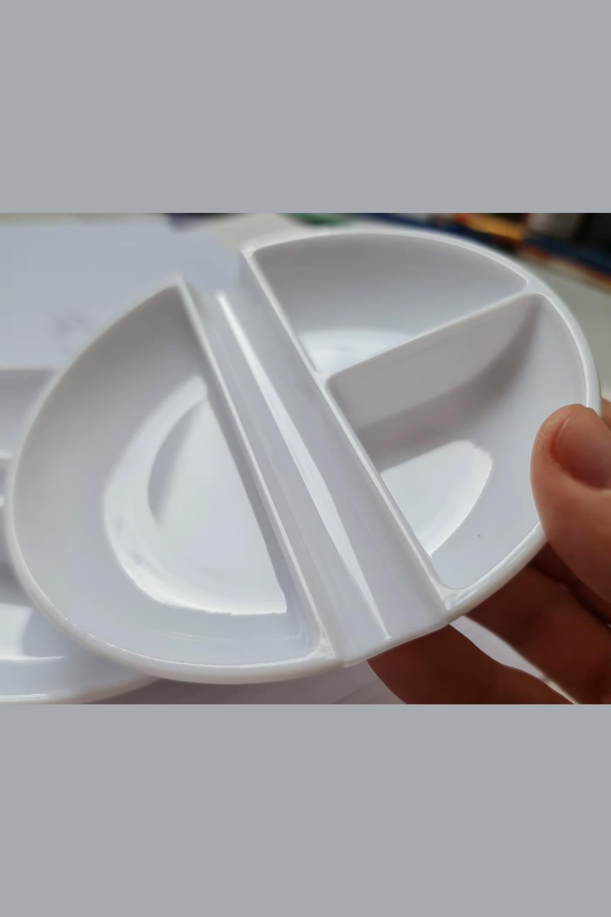 PP Sert Plastik Boya Paleti 13cm
