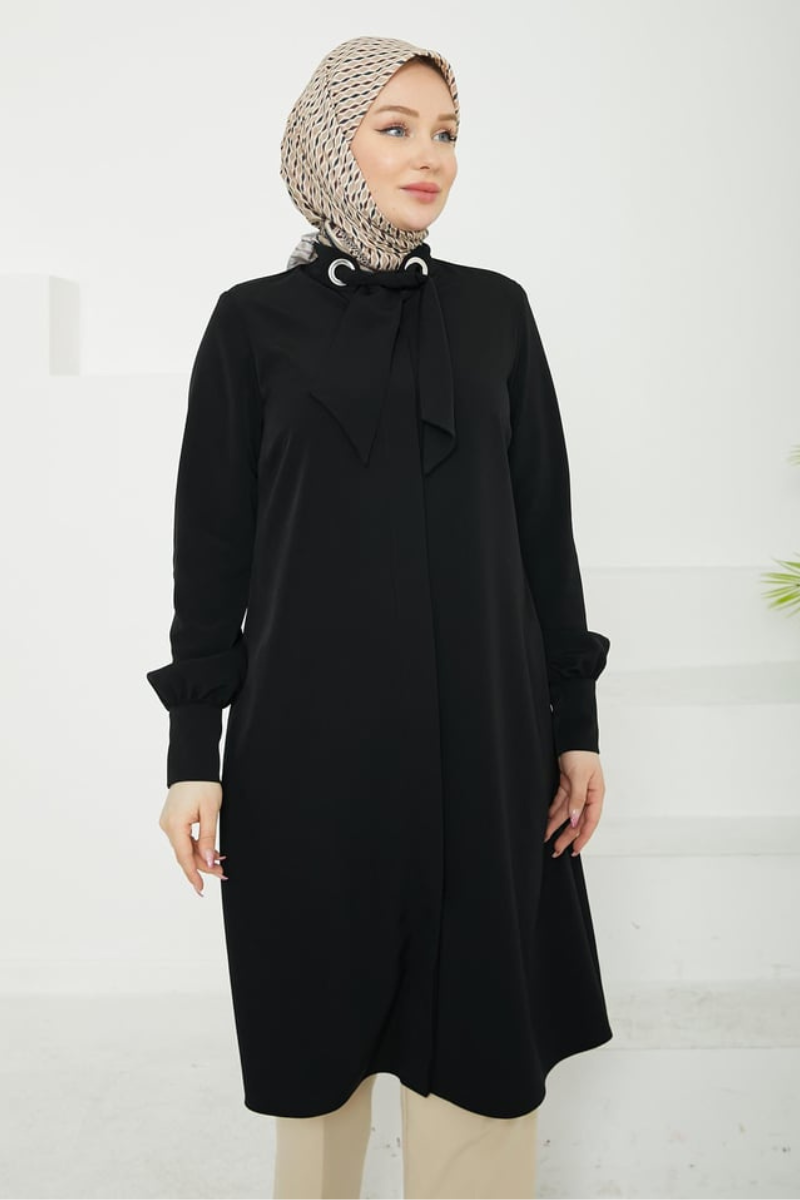 Armine Yakası Kuşak Detaylı Gizli Düğmeli Tunik - Siyah