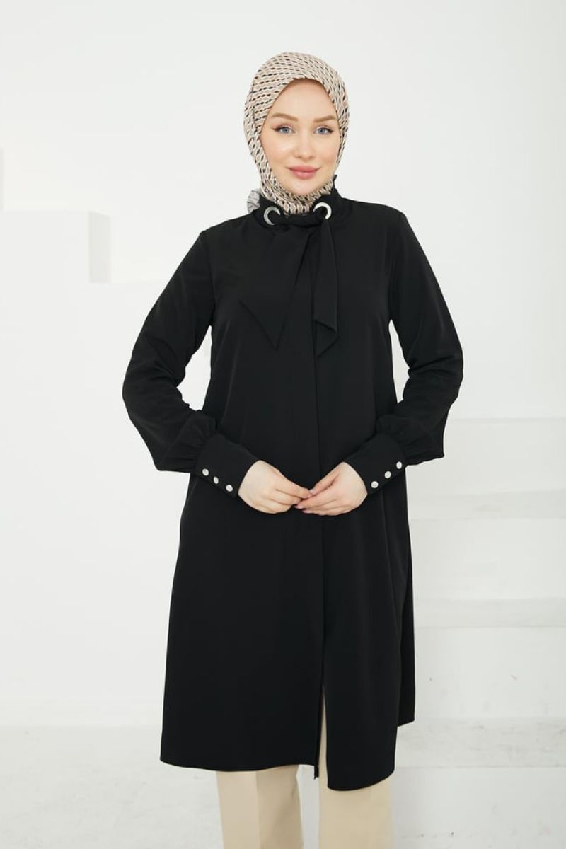 Armine Yakası Kuşak Detaylı Gizli Düğmeli Tunik - Siyah