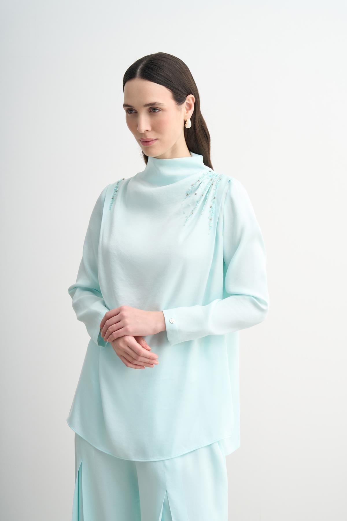 Kristal Boncuklu Bol Pantolonlu Takım - AKUA