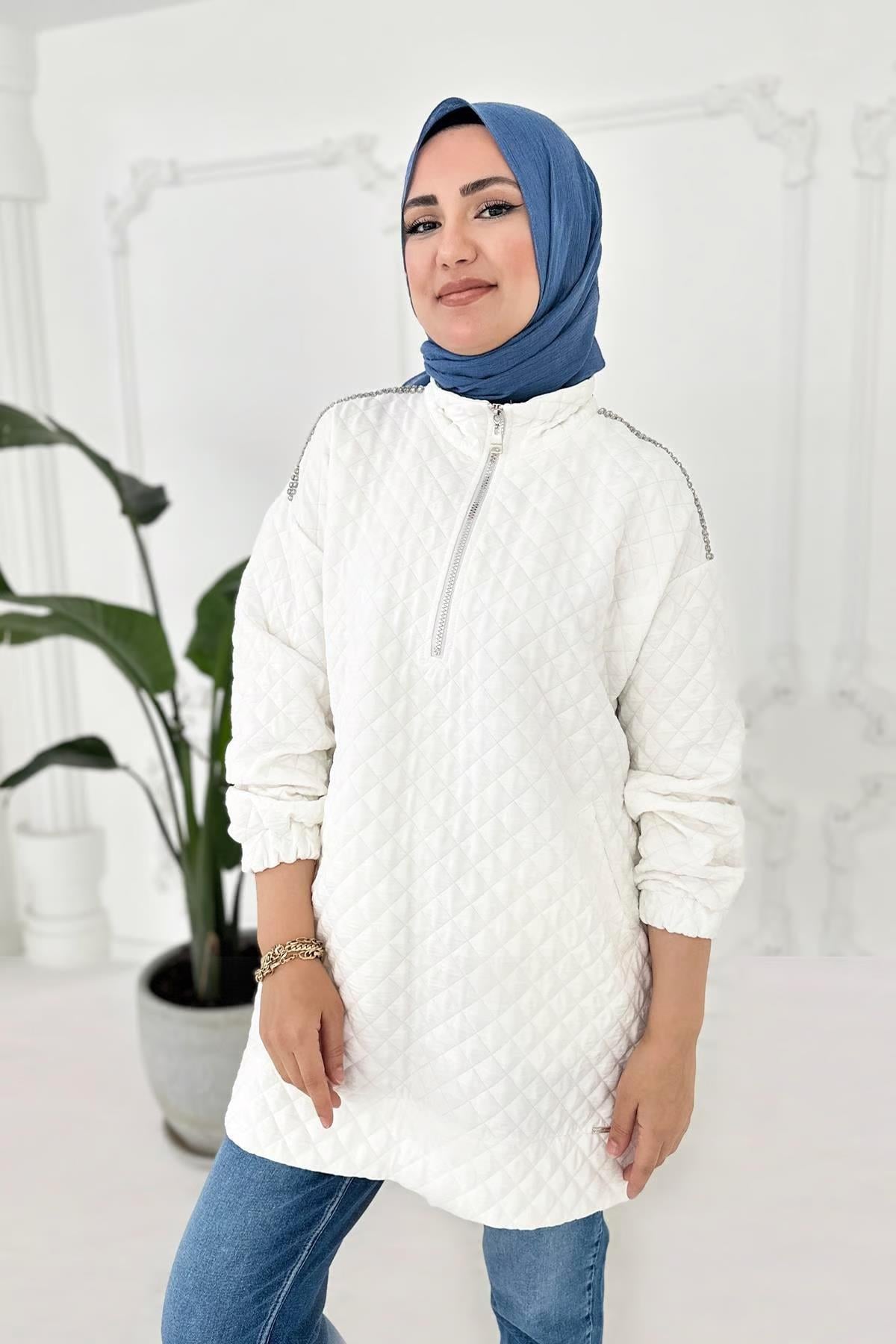 Moodbasic Omuzları Taşlı Kapitone Tunik - Beyaz