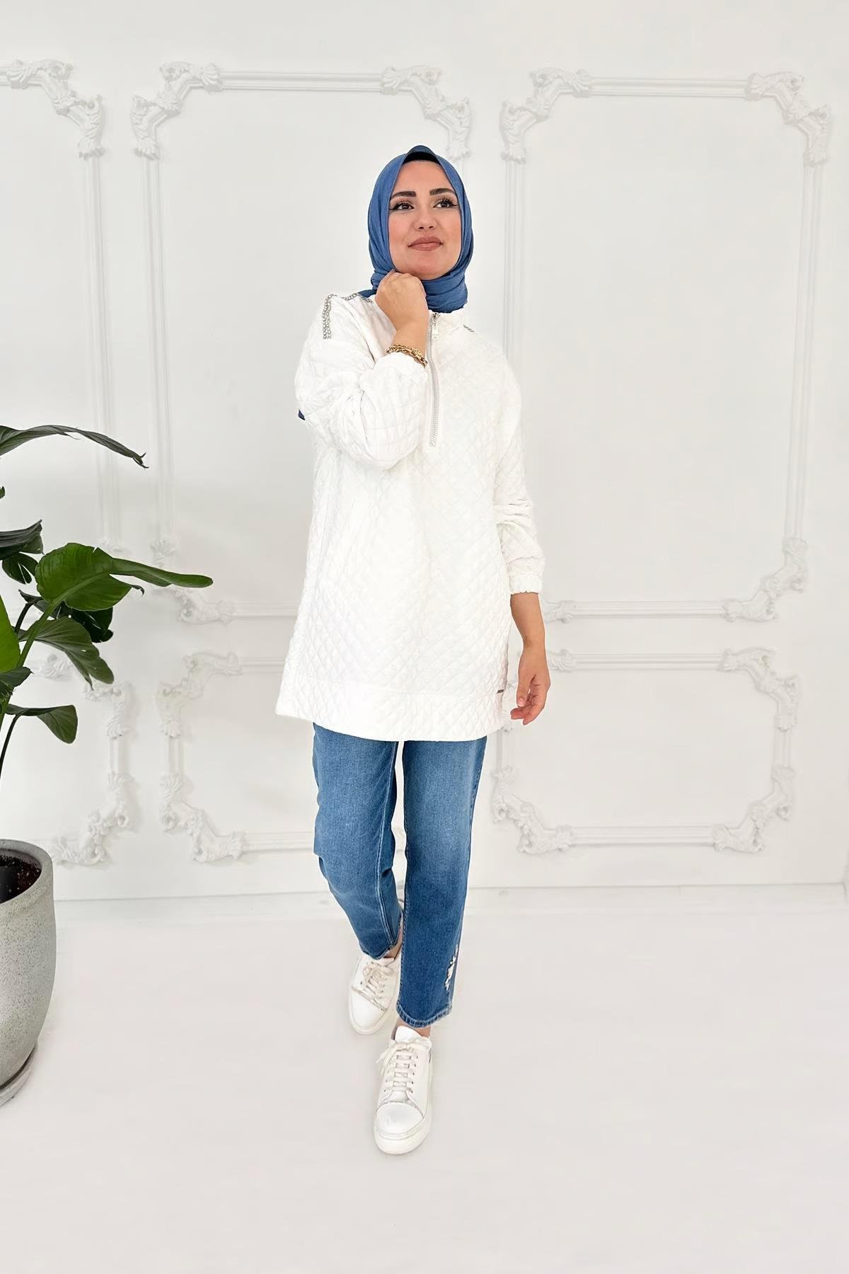 Moodbasic Omuzları Taşlı Kapitone Tunik - Beyaz
