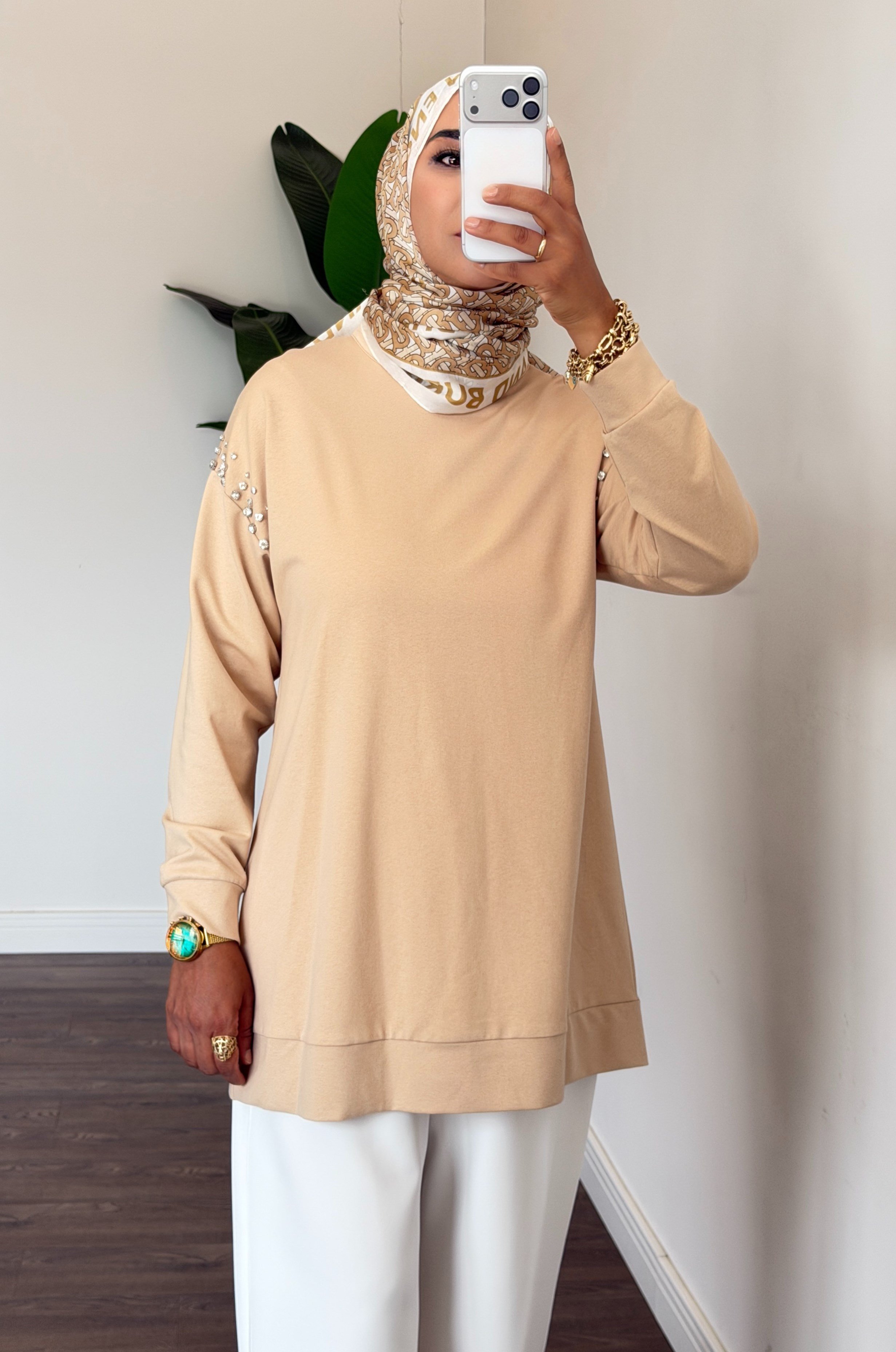 Taş Detaylı Dik Yaka Sweatshirt - Bej