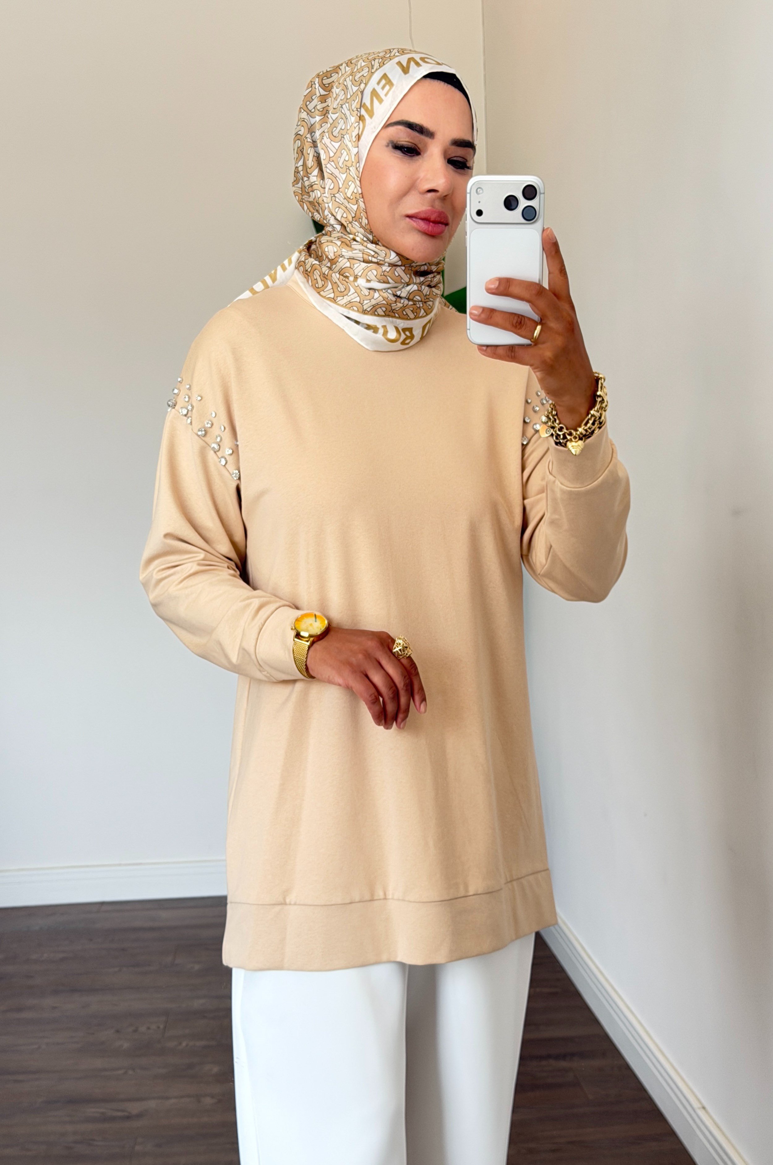 Taş Detaylı Dik Yaka Sweatshirt - Bej