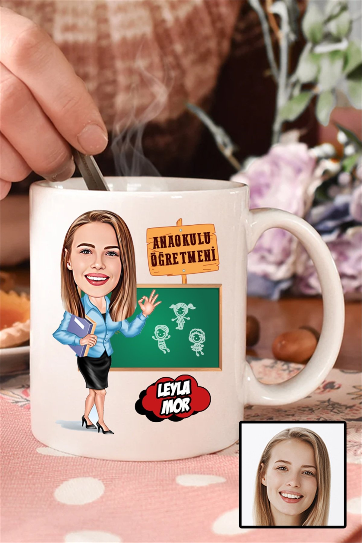 Anaokulu Öğretmenine Hediye Karikatürlü Beyaz Kupa Bardak