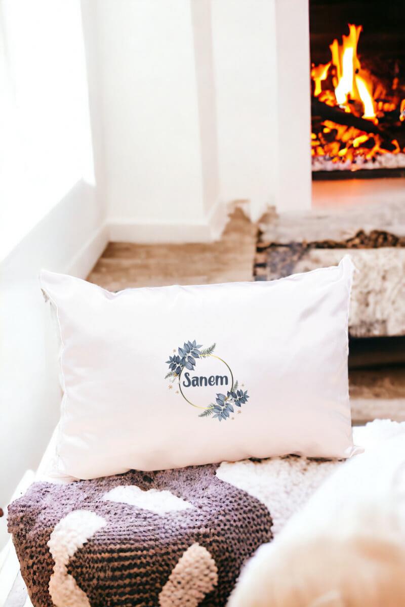 Anneler Günü Hediyesi İsme Özel Çiçek Desenli Dikdörtgen Yastık