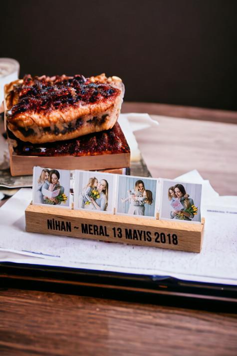 Anneye Dekoratif Hediye Fotoğraflı Ahşap Stand