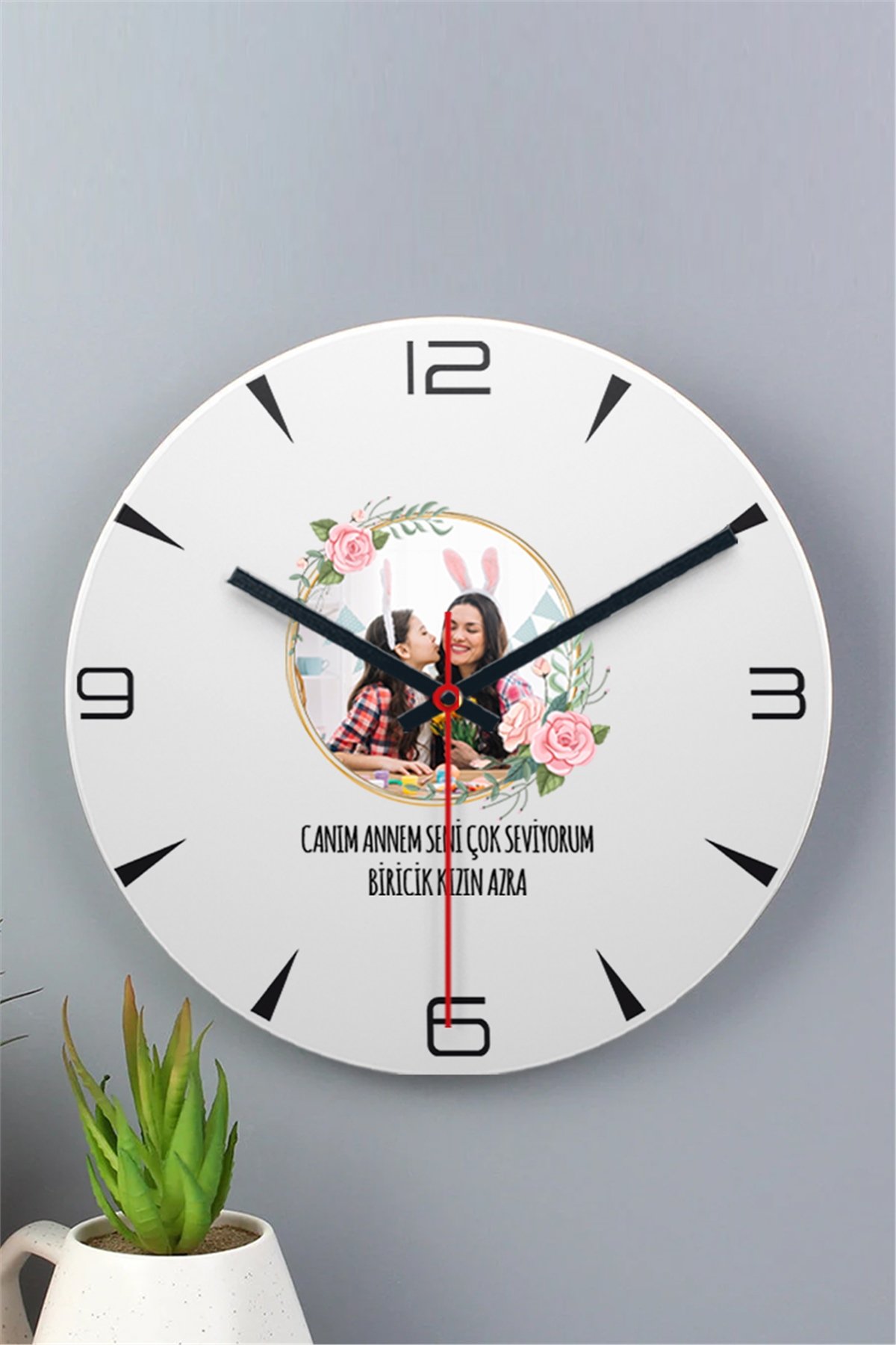 Anneye Hediye Fotoğraflı Ahşap Duvar Saati