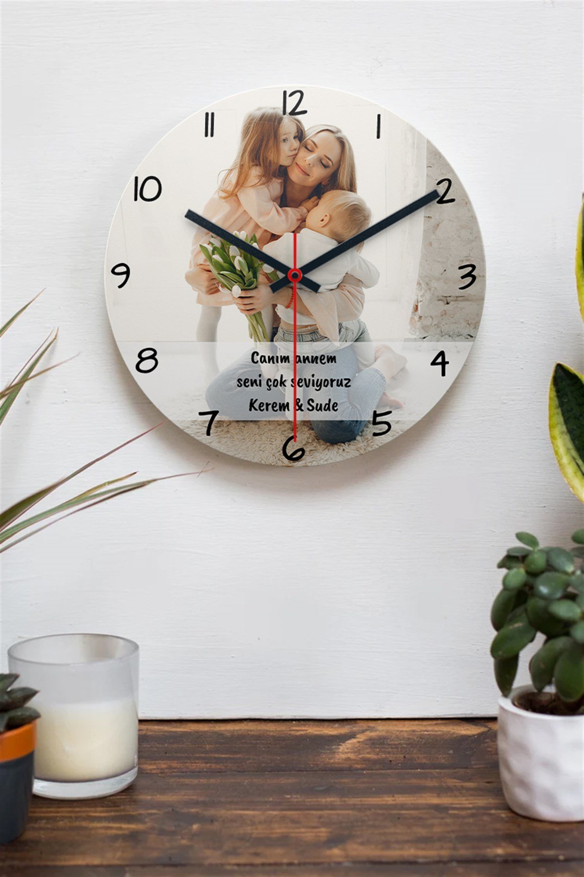 Anneye Hediye Fotoğraflı Ahşap Duvar Saati
