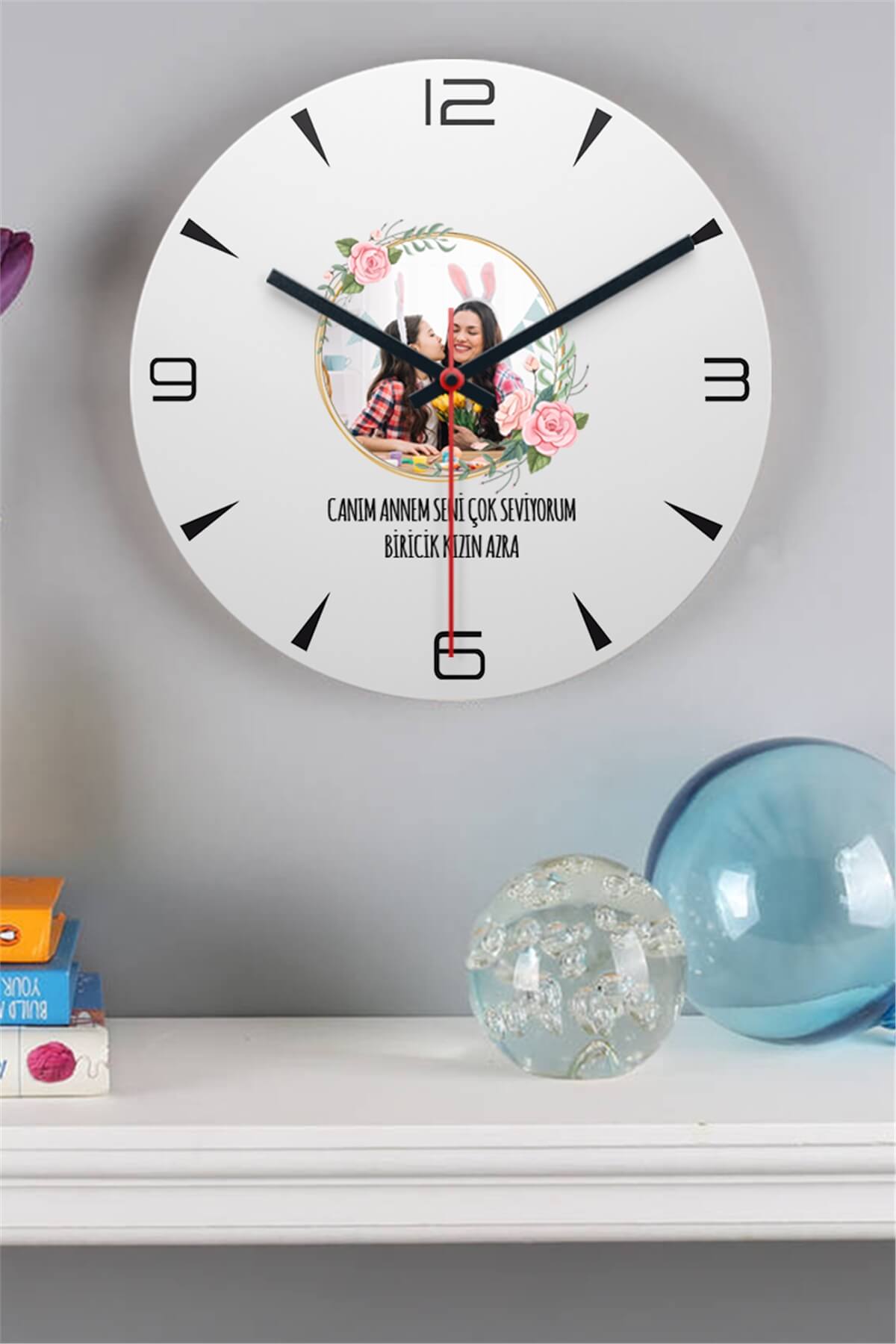 Anneye Hediye Fotoğraflı Ahşap Duvar Saati