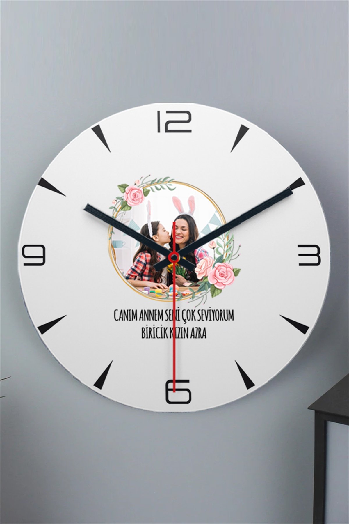Anneye Hediye Fotoğraflı Ahşap Duvar Saati