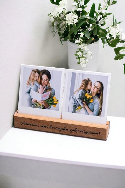 Anneye Hediye İki Fotoğraflı Ahşap Stand