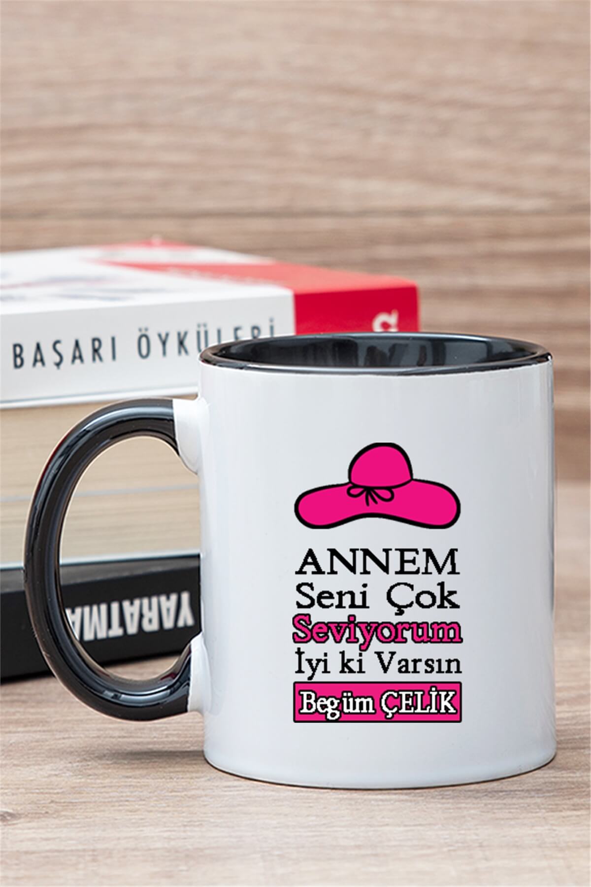Anneye Hediye İsimli İçi Renkli Kupa Bardak