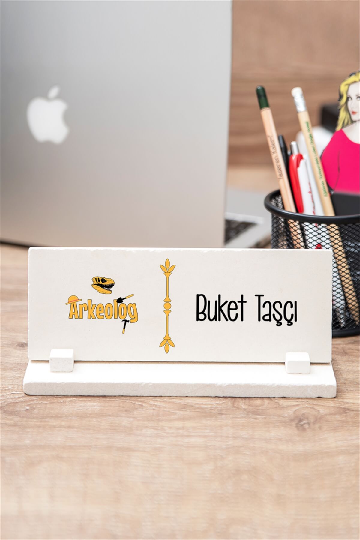 Arkeolog Taş Masa İsimliği