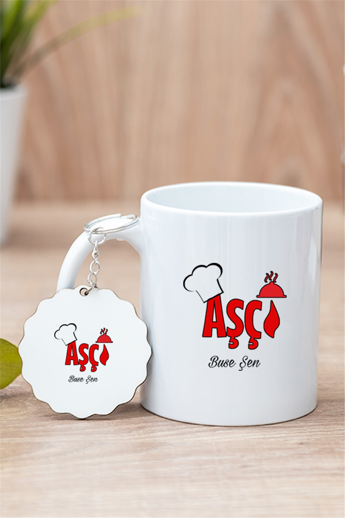 Aşçı Beyaz Kupa Bardak ve Ahşap Anahtarlık