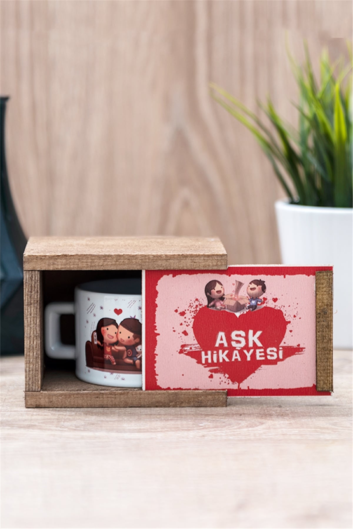 Aşk Hikayesi Ahşap Kutulu Fincan