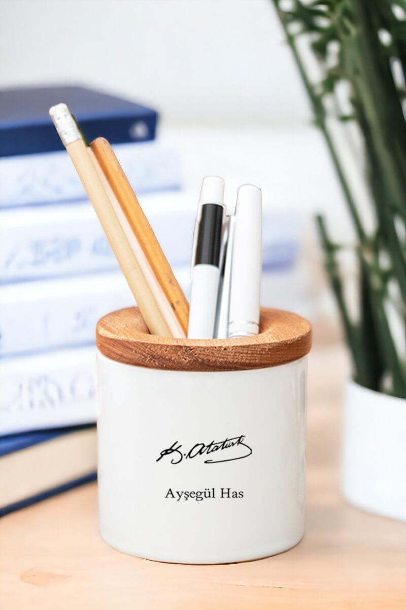 Atatürk İmzalı İsme Özel Ahşap Kapaklı Kalemlik