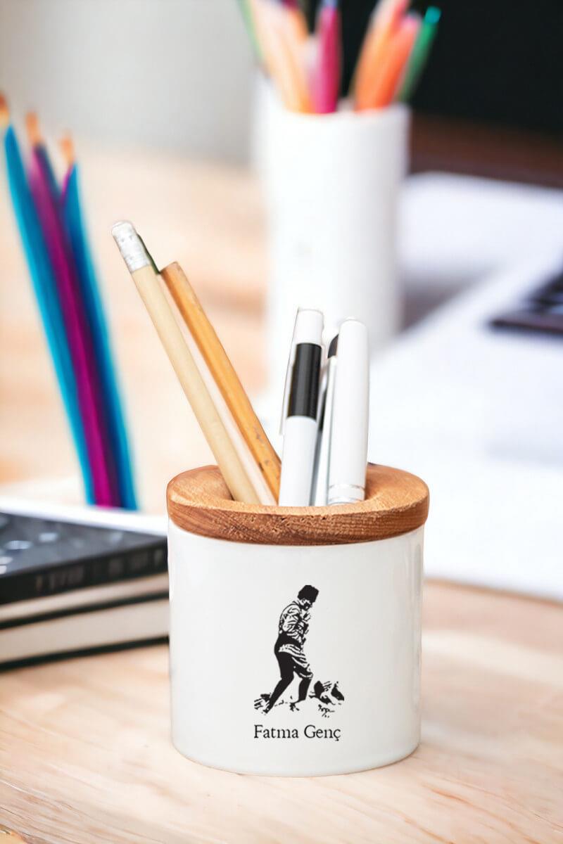 Atatürklü İsme Özel Ahşap Kapaklı Kalemlik