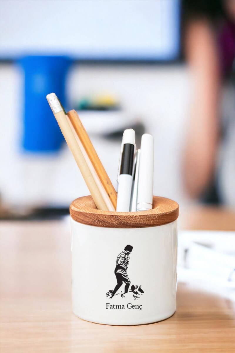 Atatürklü İsme Özel Ahşap Kapaklı Kalemlik