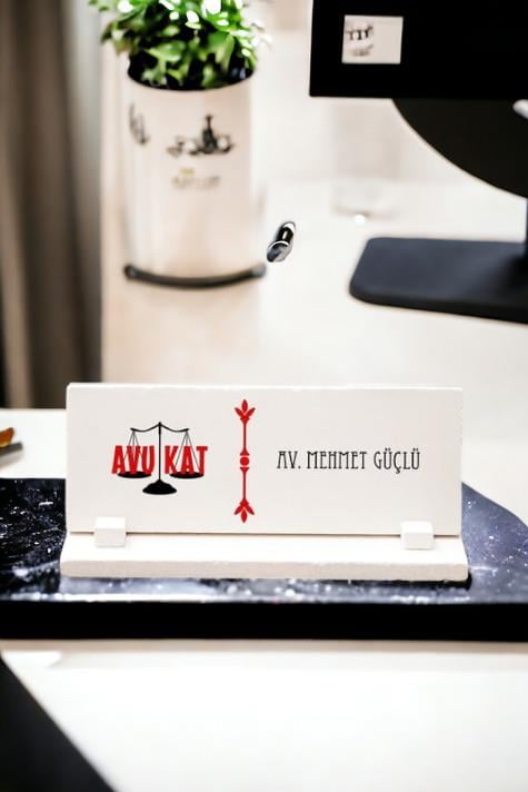 Avukat Taş Masa İsimliği