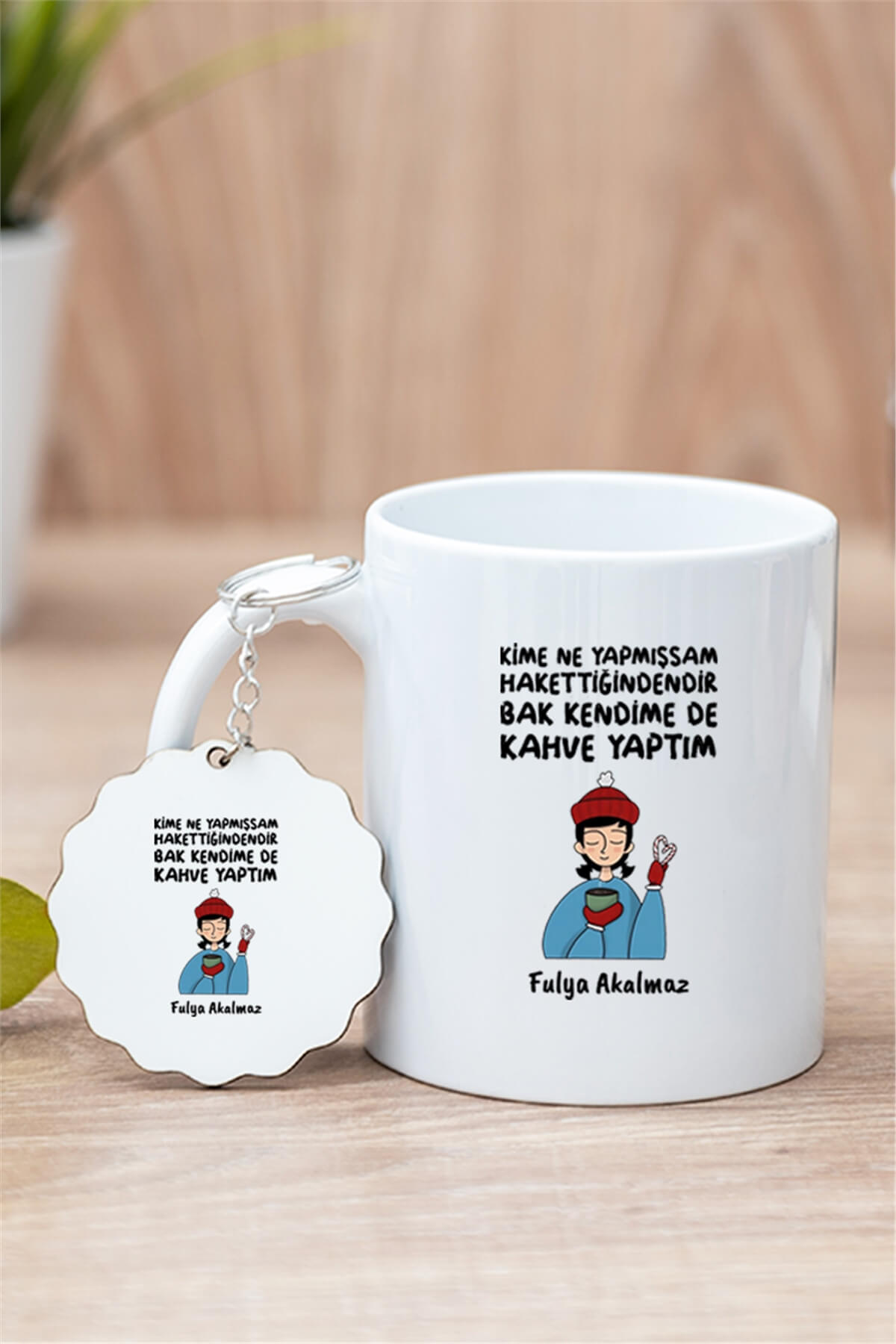 Bak Kendime De Kahve Yaptım Beyaz Kupa Bardak ve Ahşap Anahtarlık