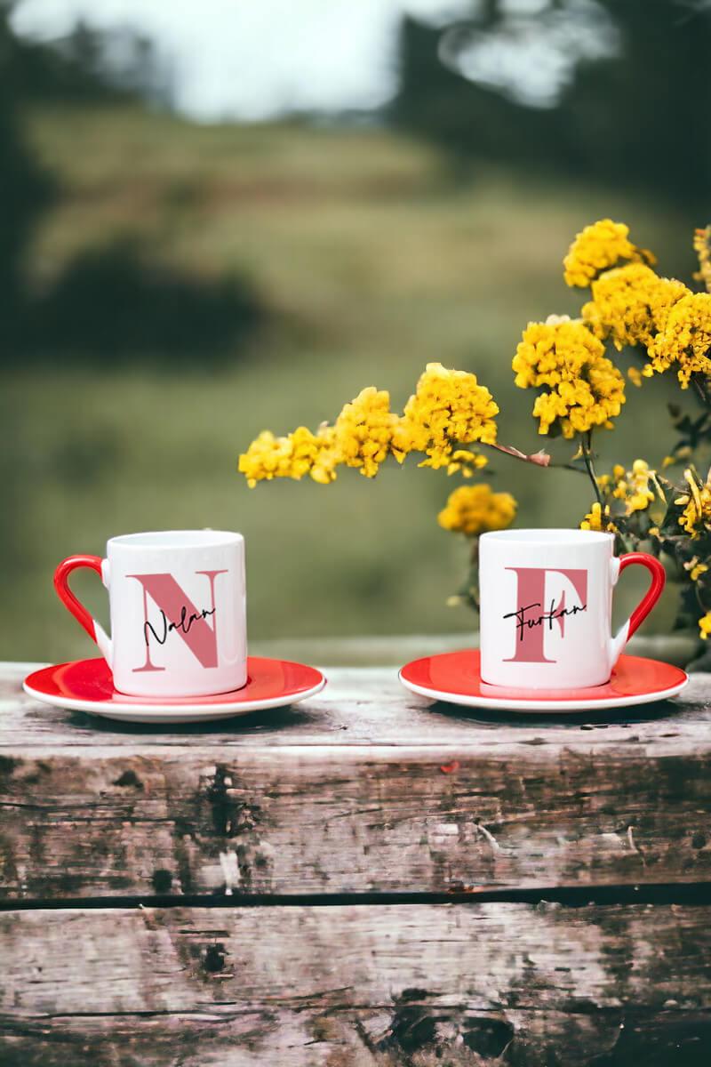 Baş Harfli Üzeri İsim Yazılı İkili Kırmızı Türk Kahvesi Fincanı