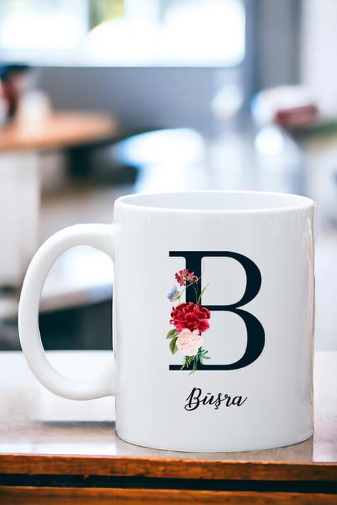 Kadına Hediye Baş Harfli ve İsimli Porselen Kupa Bardak