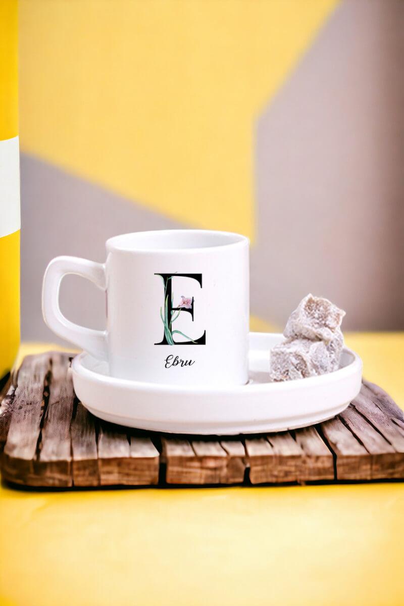 Baş Harfli Yaprak Tasarım Concept Türk Kahvesi Fincanı