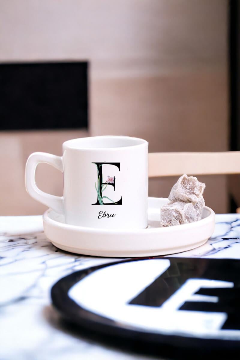 Baş Harfli Yaprak Tasarım Concept Türk Kahvesi Fincanı