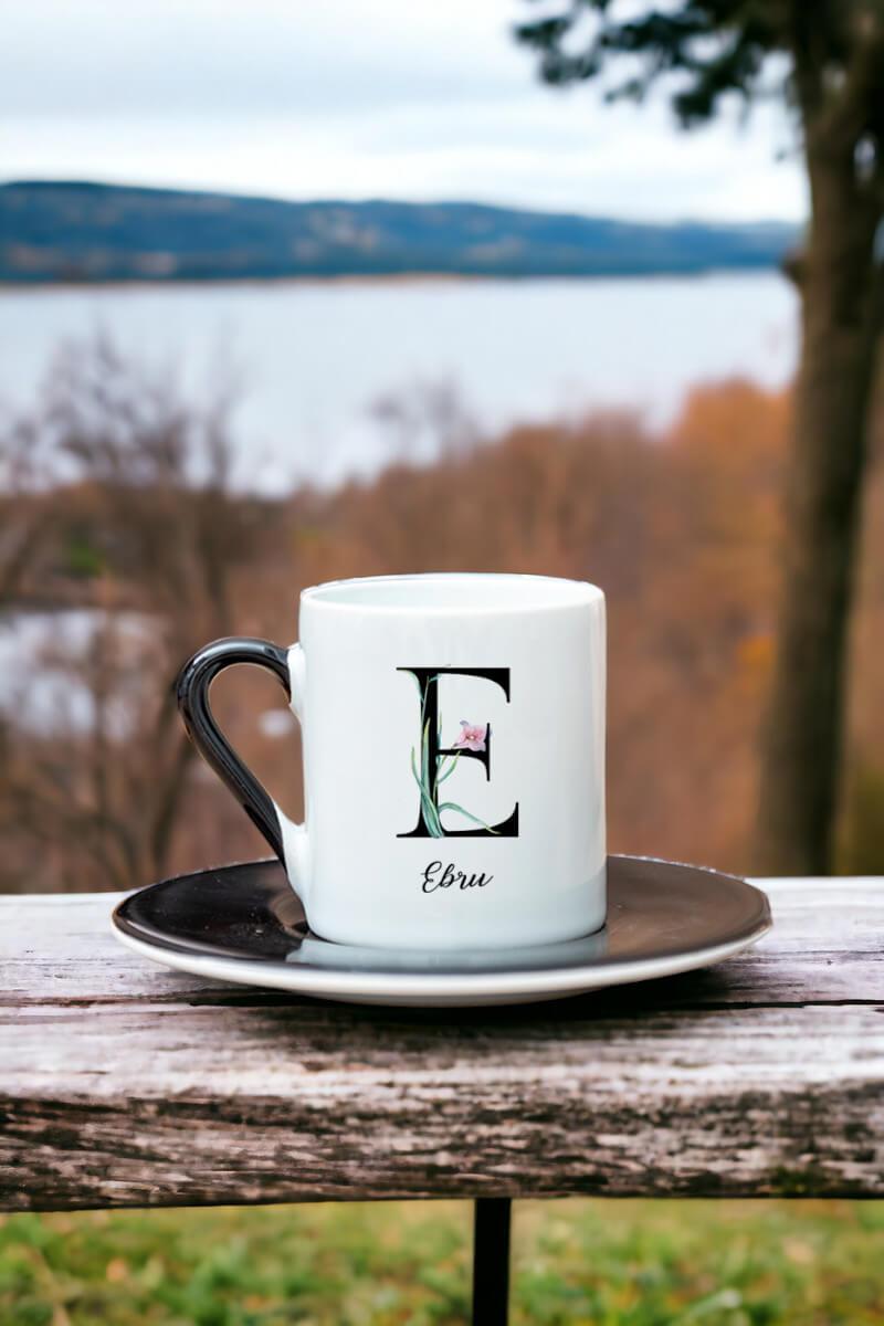 Baş Harfli Yaprak Tasarım Renkli Türk Kahvesi Fincanı