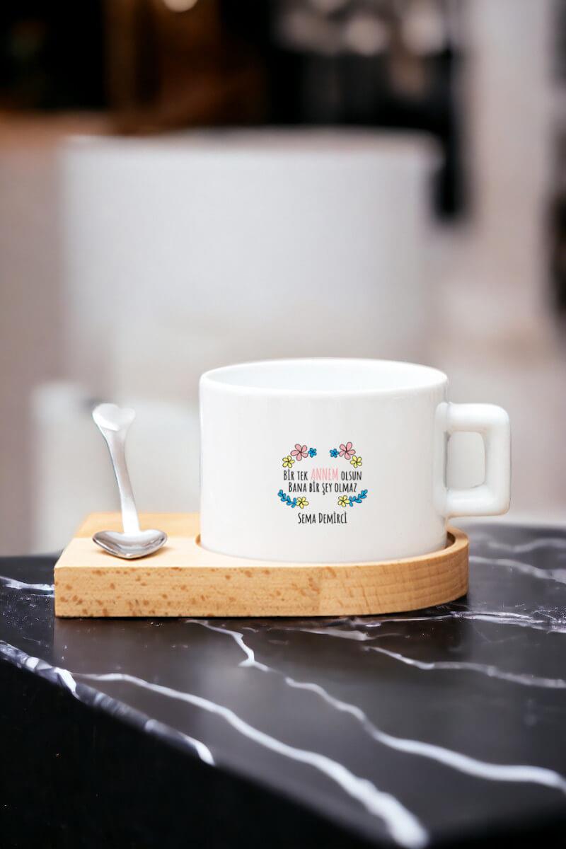 Bi Tek Annem Olsun Ahşap Altlıklı Fincan