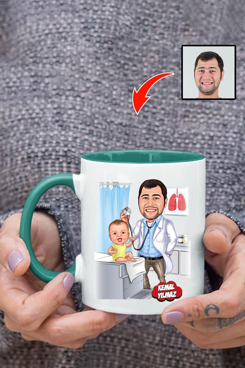 Çocuk Doktoruna Hediye Kişiye Özel Karikatürlü Kupa Bardak