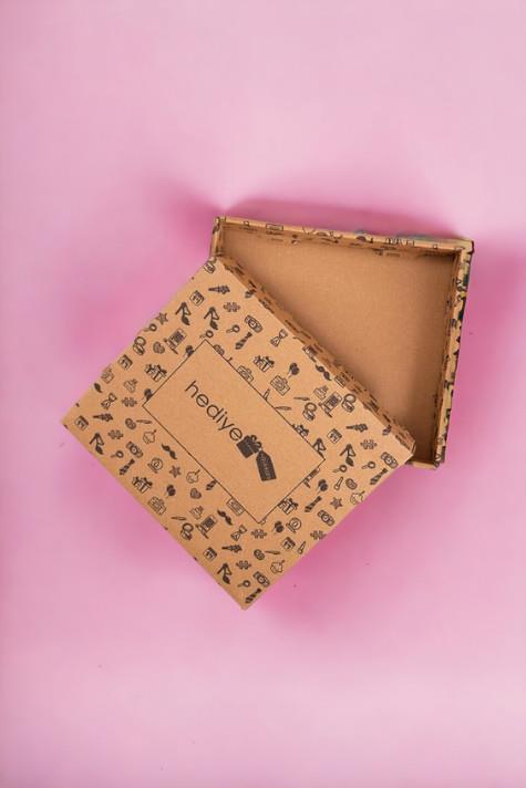 Dedeye Hediye Ahşap Standlı Polaroid Fotoğraf Seti