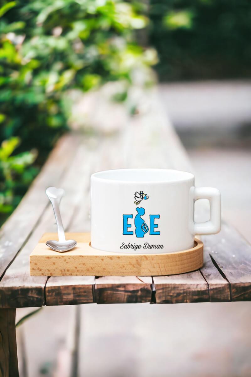 Ebeye Hediye Kalp Kaşıklı Ahşap Altlıklı Fincan