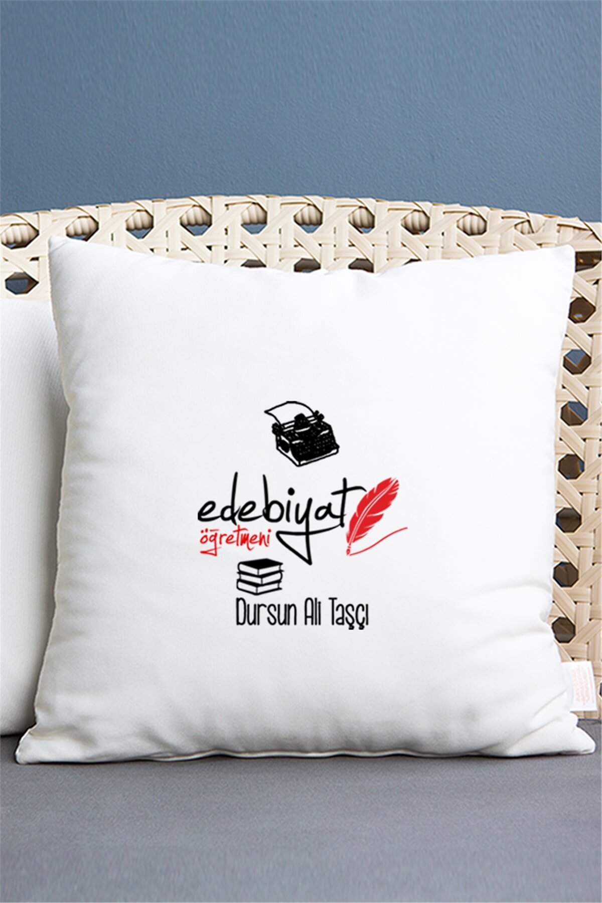 Edebiyat Öğretmeni Saten Kare Yastık