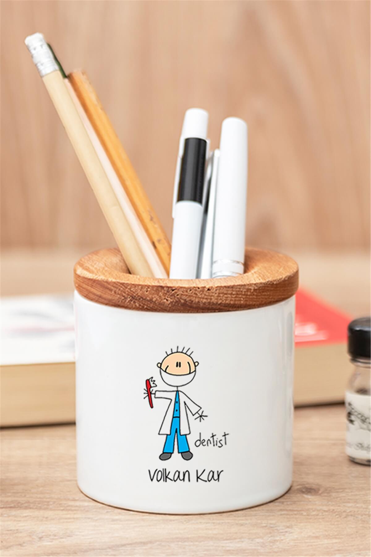 Erkek Diş Hekimi Karikatürü Ahşap Kapaklı Kalemlik