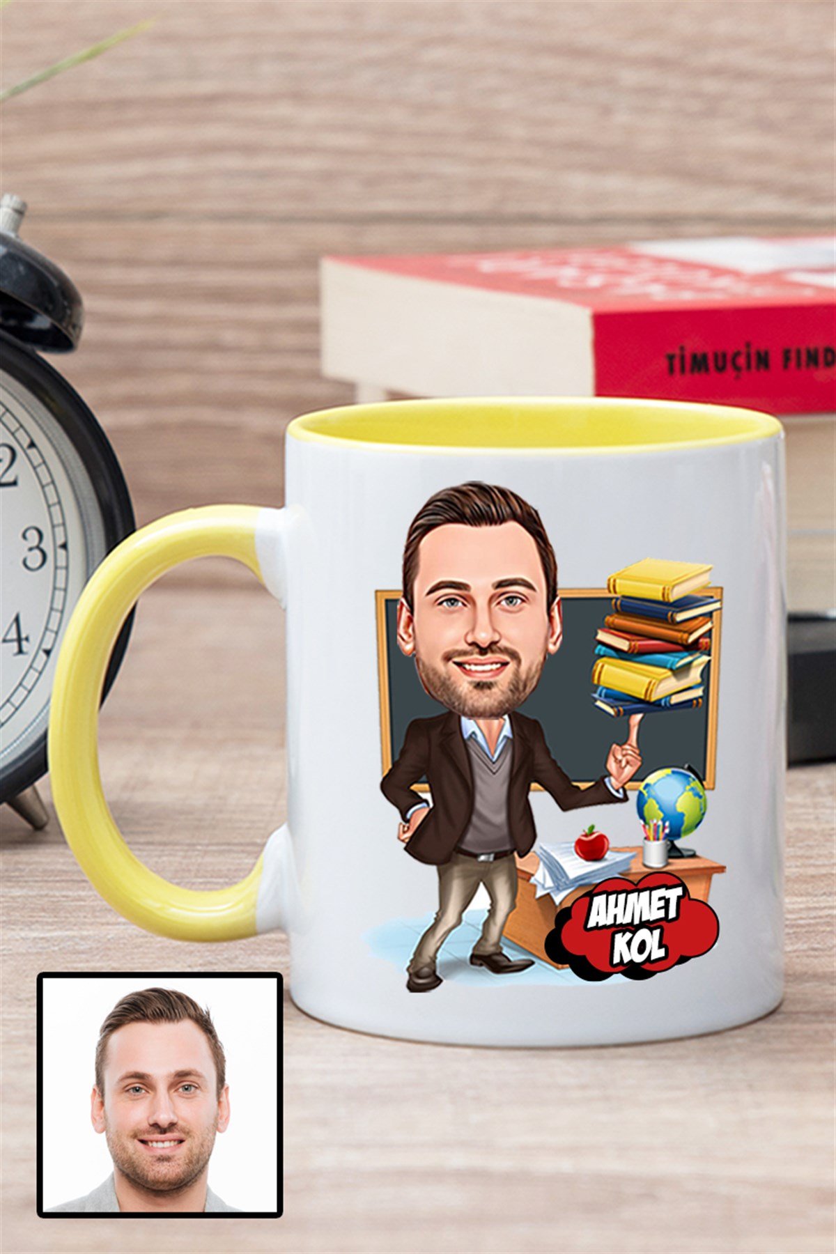 Erkek Öğretmene Özel Hediye Karikatürlü İçi Renkli Kupa Bardak