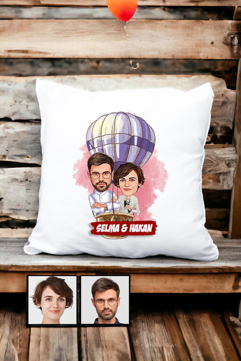 Eşe Hediye Uçan Balon Temalı Karikatürlü Yastık