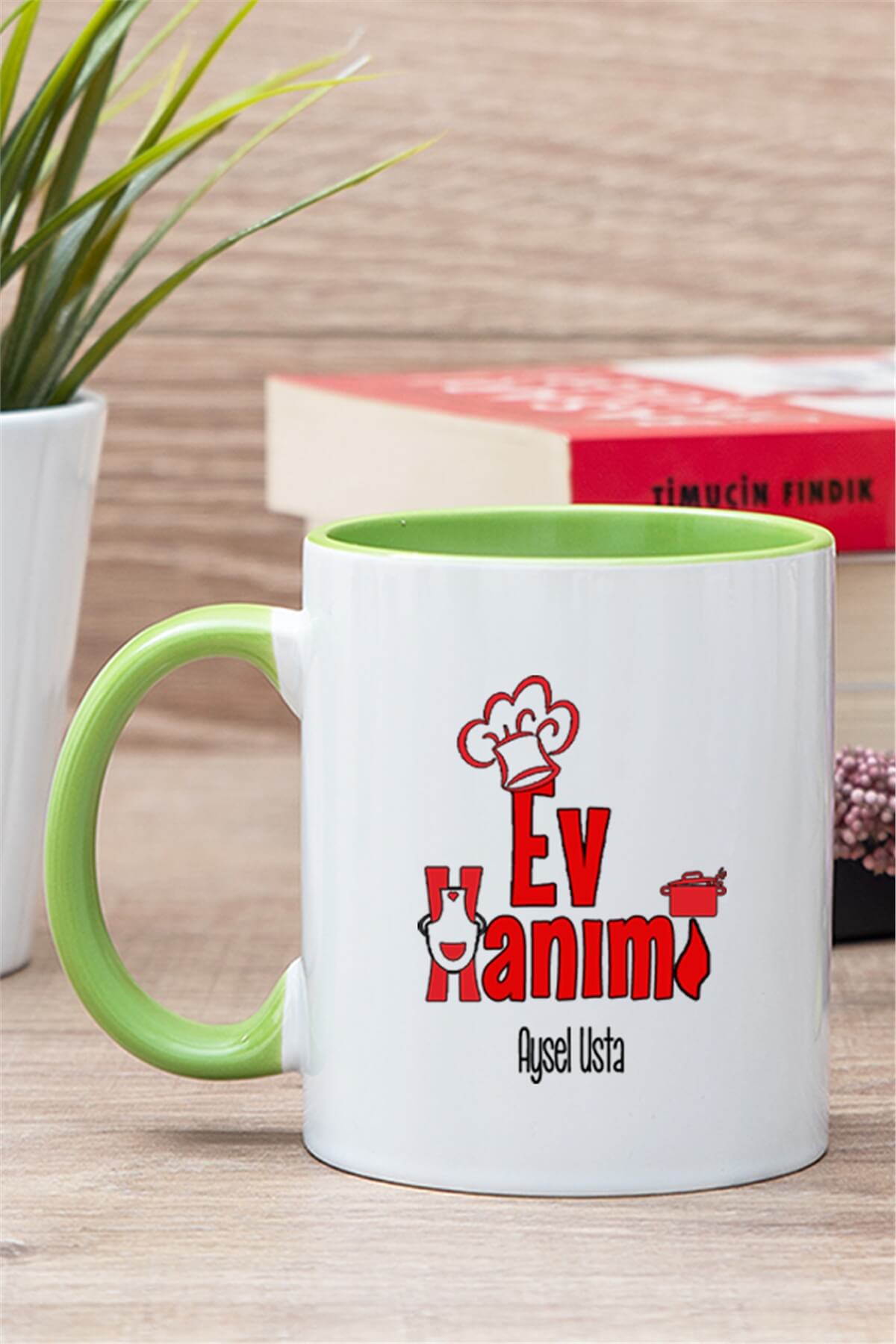 Ev Hanımı İçi Renkli Kupa Bardak