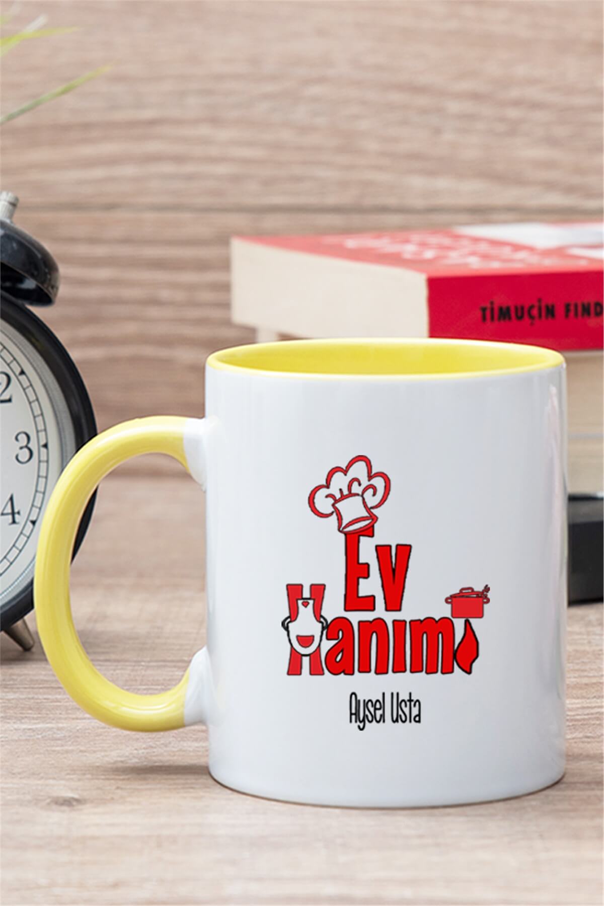 Ev Hanımı İçi Renkli Kupa Bardak