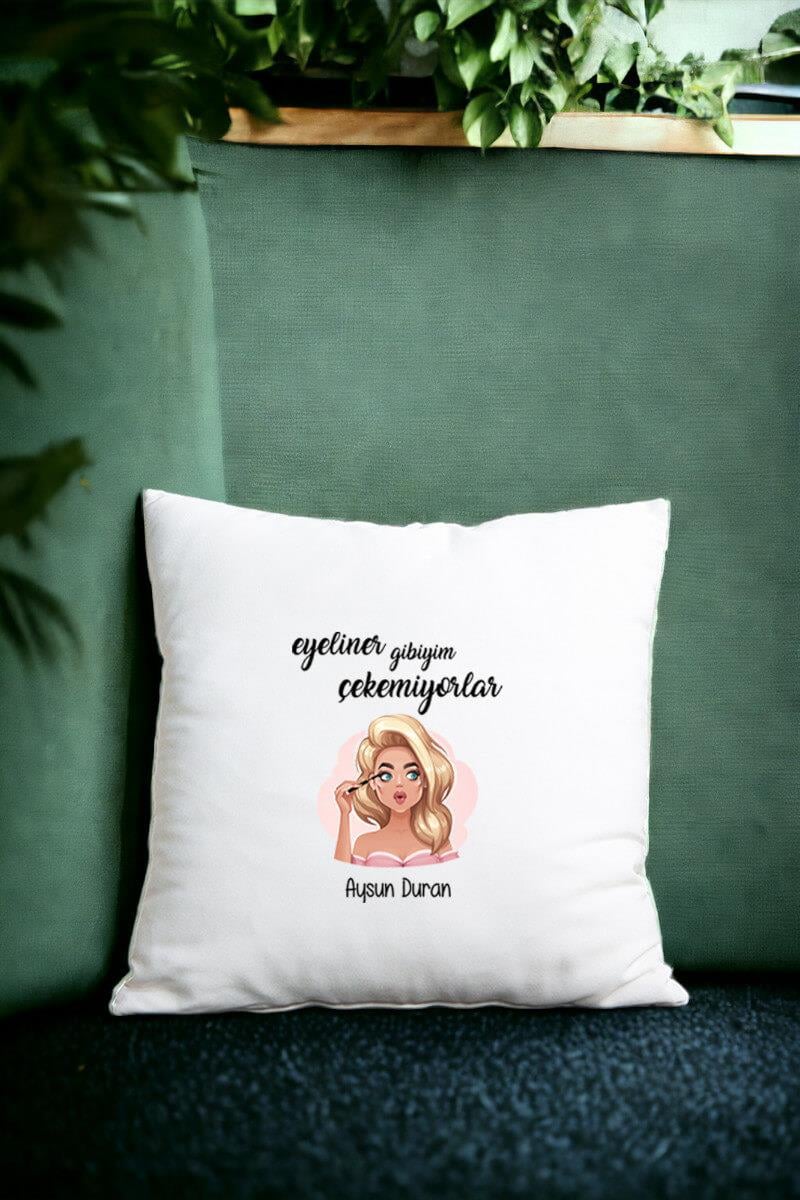 Eyeliner Gibiyim Çekemiyorlar Saten Kare Yastık