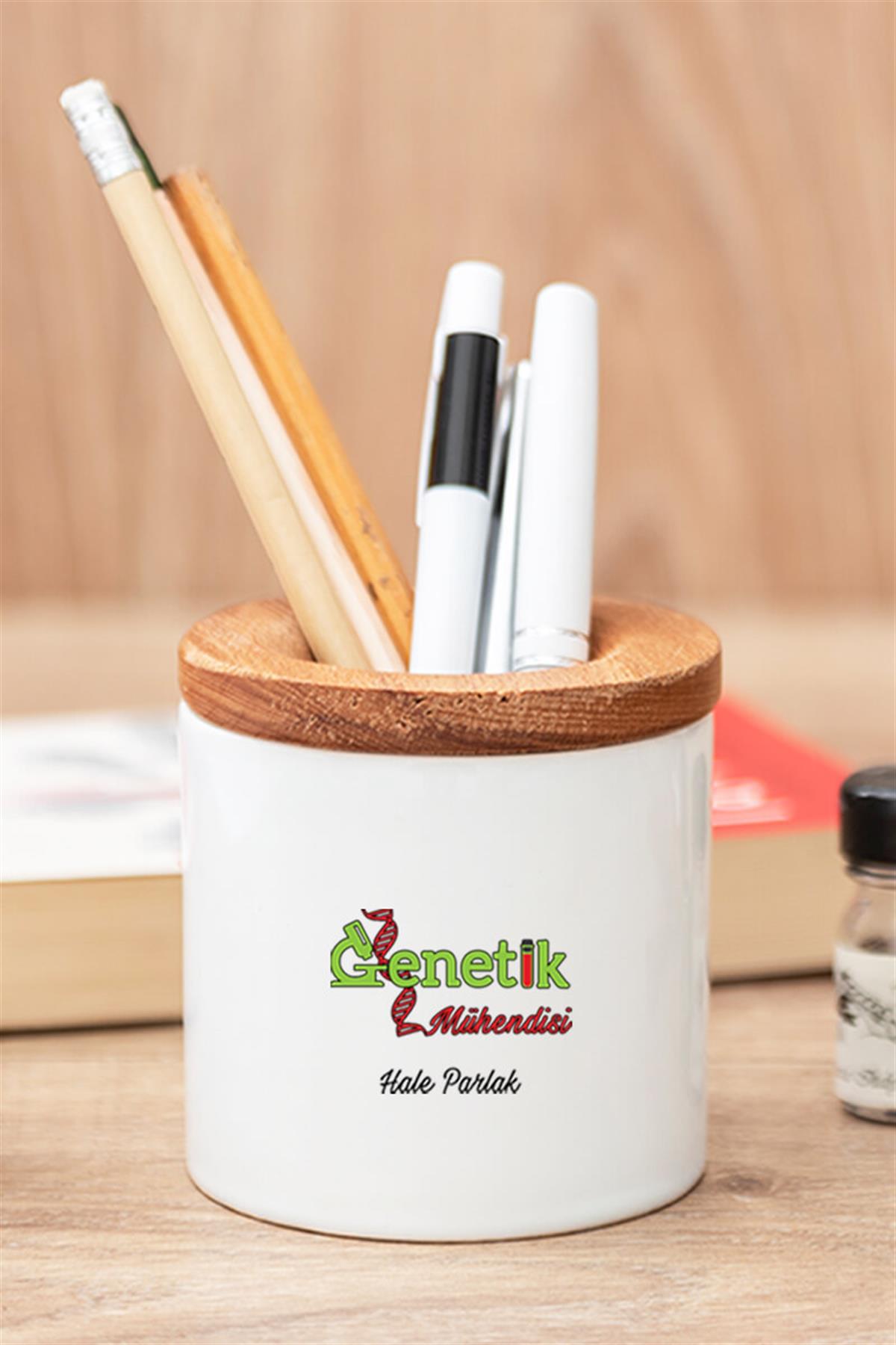 Genetik Mühendisine Hediye Seti Ahşap Altlıklı Fincan ve Kalemlik