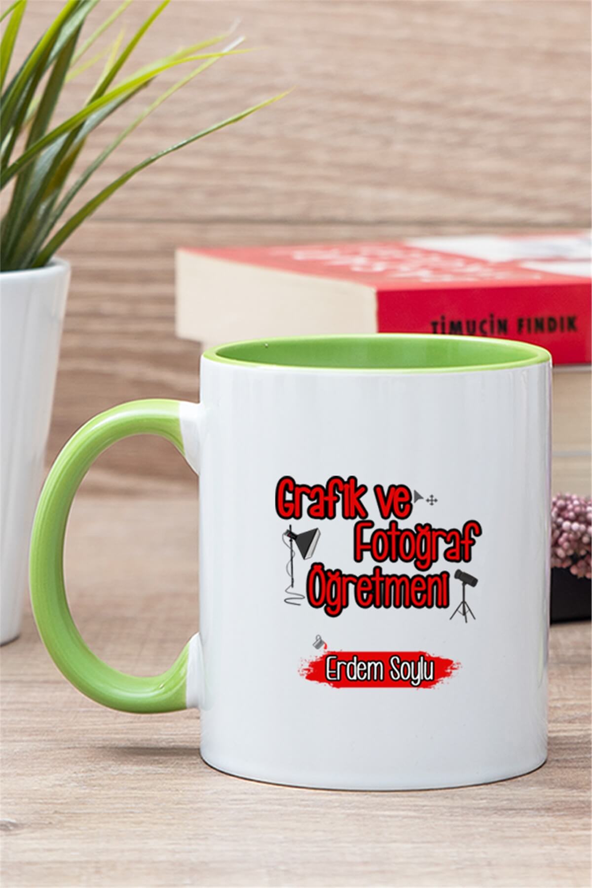 Grafik ve Fotoğraf Öğretmeni İçi Renkli Kupa Bardak