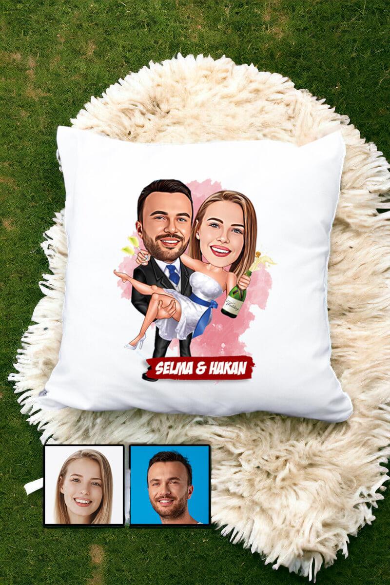 İlginç Sevgililer Günü Hediyesi Karikatürlü Yastık