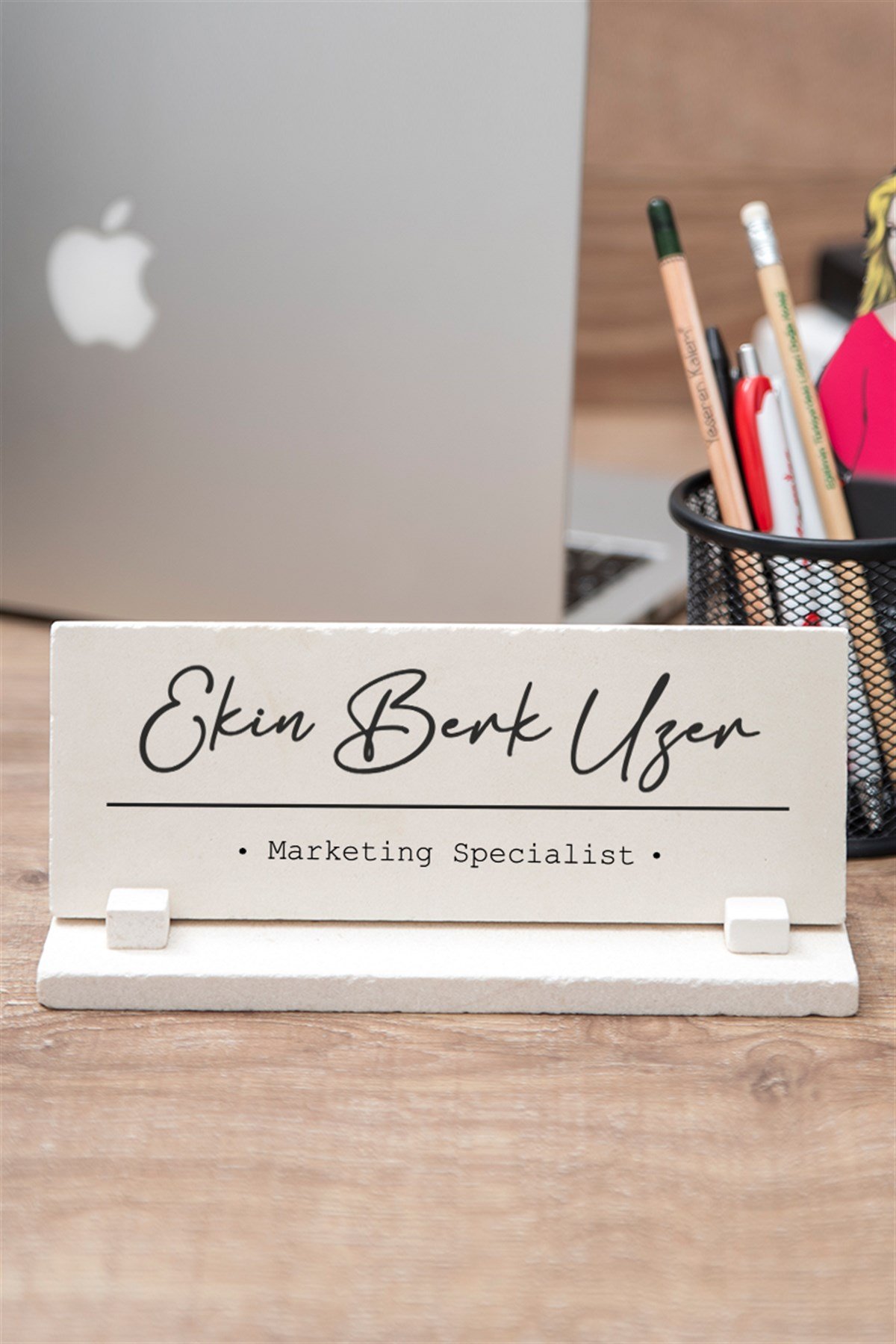 İmza Taş Masa İsimliği