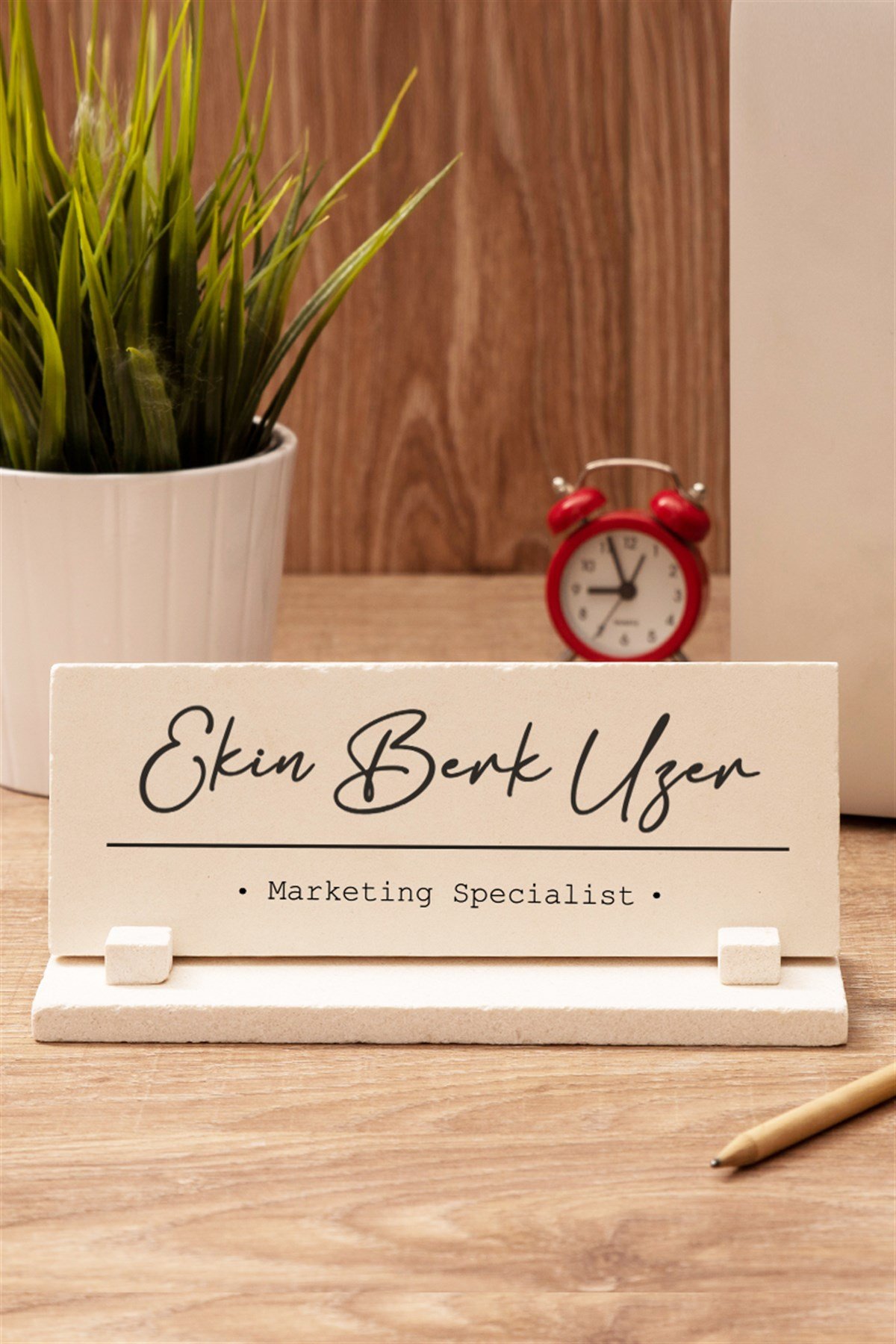 İmza Taş Masa İsimliği