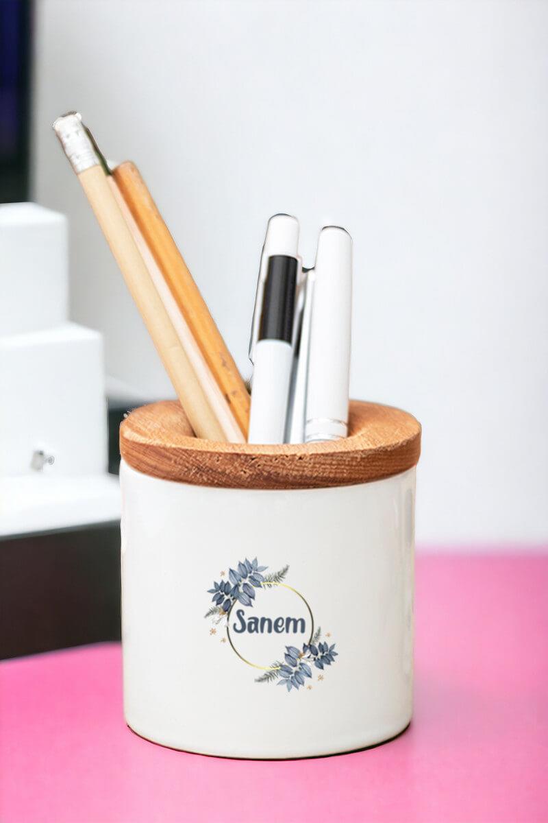 İsme Özel Çiçek Desenli Ahşap Kapaklı Kalemlik